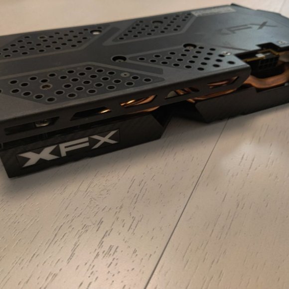 XFX XTR Edition RX 580 4GB OC+ - Picture 4 of 9